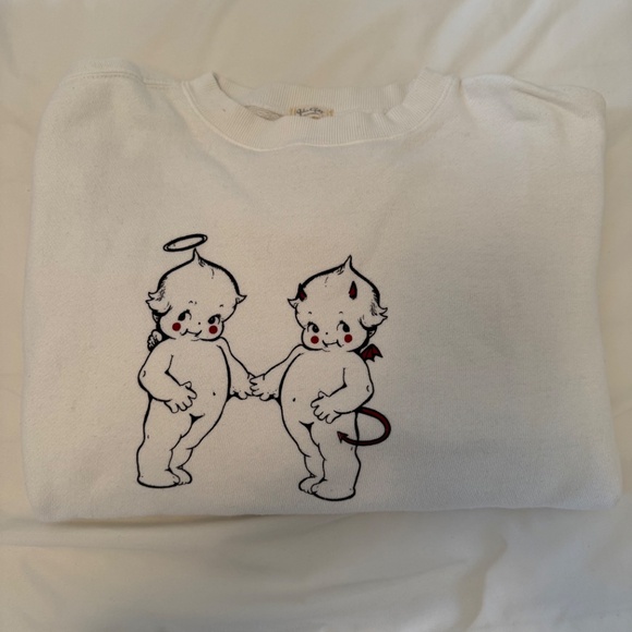 Brandy Melville Graphic Crewneck (O/S) - Picture 4 of 4